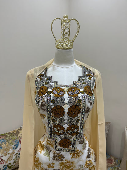 لبسة المخور الإماراتي