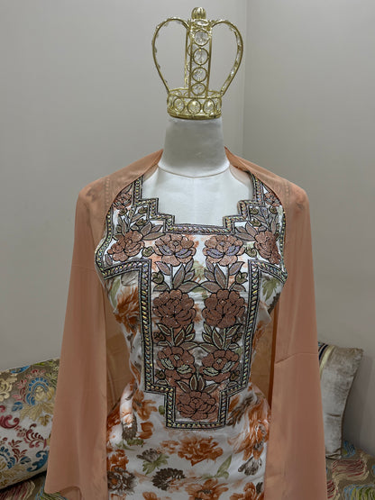 لبسة المخور الإماراتي