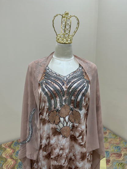 لبسة المخور الإماراتي