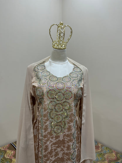 لبسة المخور الإماراتي