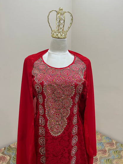 لبسة المخور الإماراتي